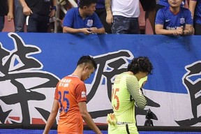 贝博官网-加时末段山东泰山备战中超；战术微调细节曝光；更衣室稳定；临场指挥获称赞-贝博官网