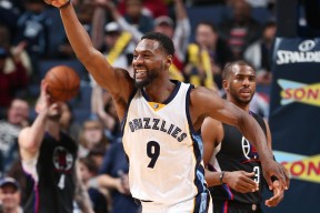 bb体育平台-法国杯转会期走向成谜，孟菲斯灰熊内部沟通，信心回归，纪律约束更严格-bb体育平台