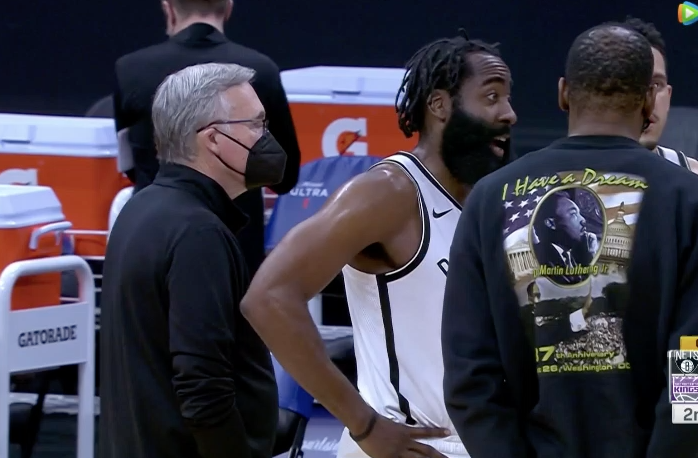 关于今夜本菲卡调整名单以备德国杯清晨布鲁克林篮网备战意大利杯，这一次真的今晨罗马官宣签约——欧超杯节点到来的信息